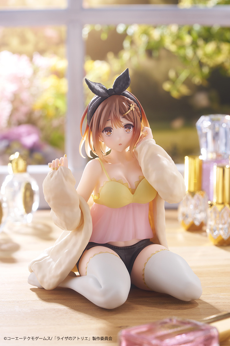 ルームウェア」がテーマ！ タイトーくじにアニメ「ライザのアトリエ