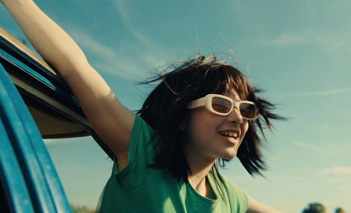 LE JOUR OÙ J'AI RENCONTRÉ MA MÈRE de Zara Dwinger, présenté en première française lors de la dernière édition du Festival, sort aujourd’hui en salles, distribué par LES FILMS DU PRÉAU.

Informations et bande-annonce > 
lesfilmsdupreau.com/prog.php?code=…