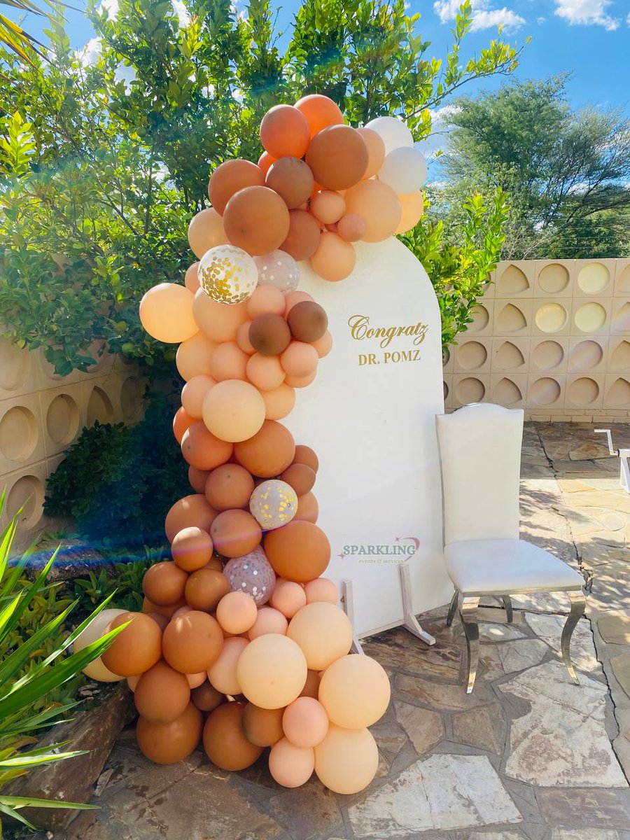sparks_events08's tweet image. Nust class of 2023. Time for booking is already now😊

#balloongarland
#eventplanner
#decordesign
#catering
#photography

@sparks_events08