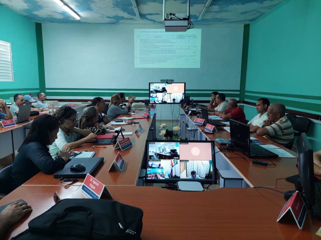 El Consejo de Dirección es la reunión más importante que realizamos en la entidad, hoy de conjunto con la dirección del Grupo Empresarial GEOCUBA desarrollamos el del I Trimestre/2024.Por los resultados obtenidos fueron felicitados los trabajadores y cuadros de la Empresa.#Cuba.