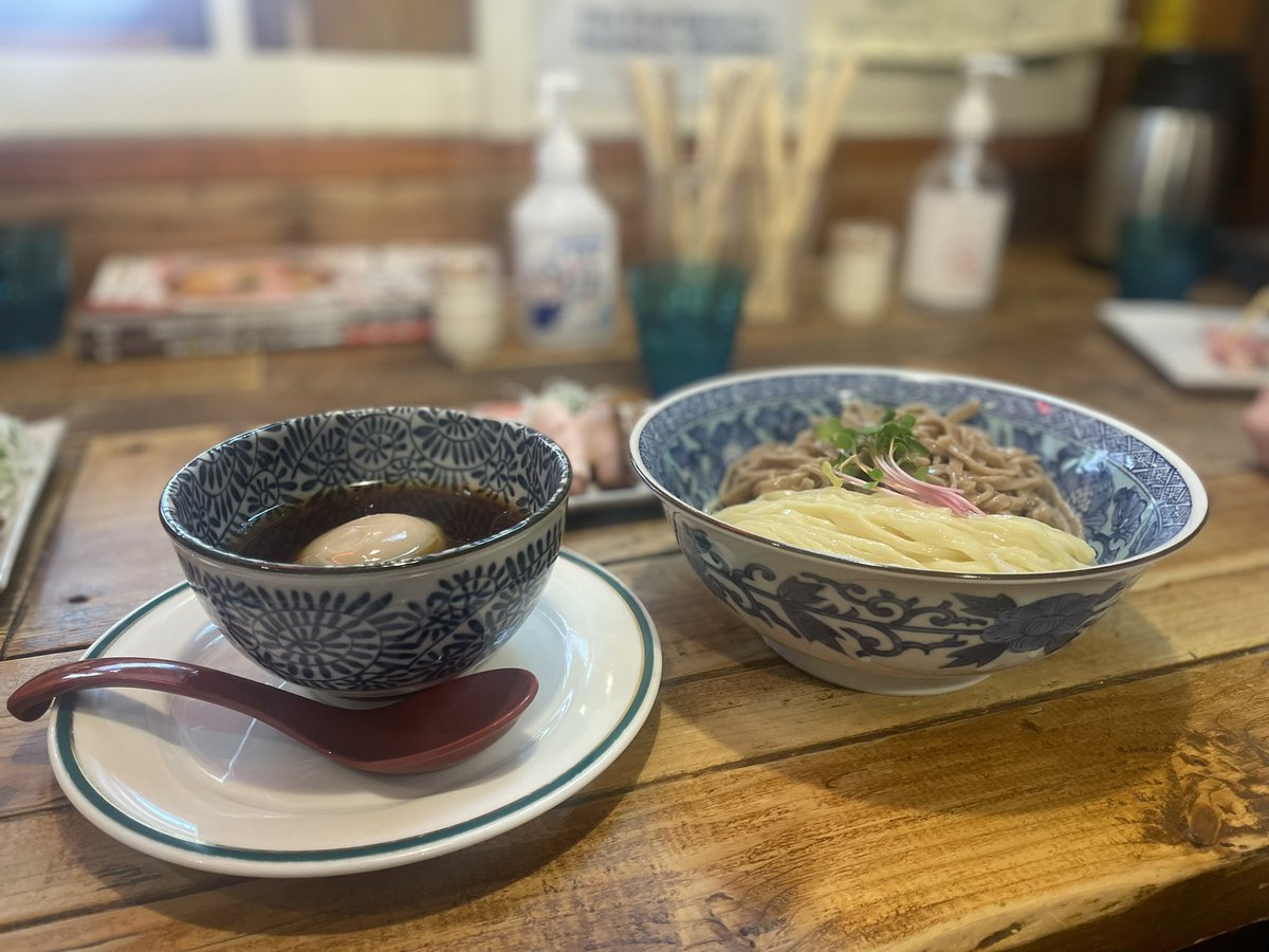 麺屋 Somie's（ソミーズ）@福知山
『京小麦の収穫祭：まるごと京こむちゃん』
豪華なトッピングも味玉もスープさえもなくてもいいんじゃないの？って思える程に麺が美味しい…