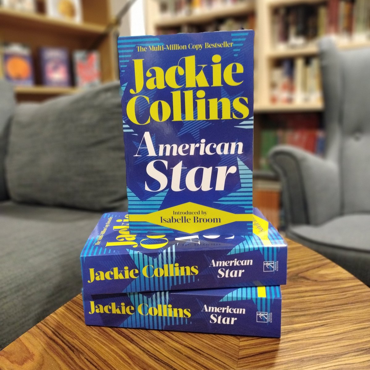 Finished copies of the new paperback edition of the @jackiejcollins bestseller #AmericanStar, featuring a new introduction from @Isabelle_Broom, have arrived here at @TeamBATC #BeMoreJackie HQ, and I'm OBSESSED!

Out in all good #ChooseBookshops 23rd May 

simonandschuster.co.uk/books/American…