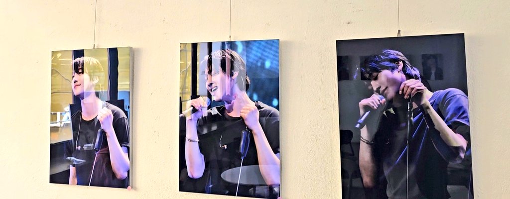 paulN417's tweet photo. #우리의_낭만이_계속되길_소원하며
오픈 전에 갔는데 사람이 엄청 많았어요...ㅋㅋ
액자 하나하나가 너무 이쁘고 귀여워요ㅠㅠ
곳곳에 포토존이 잘되어 있어서 너무 맘에 들었어요!!! 네컷 프레임 너무 귀엽구 최고였습니다!! 생카 열어주셔서 감사합니다!! https://t.co/Ywm7qnsVMg