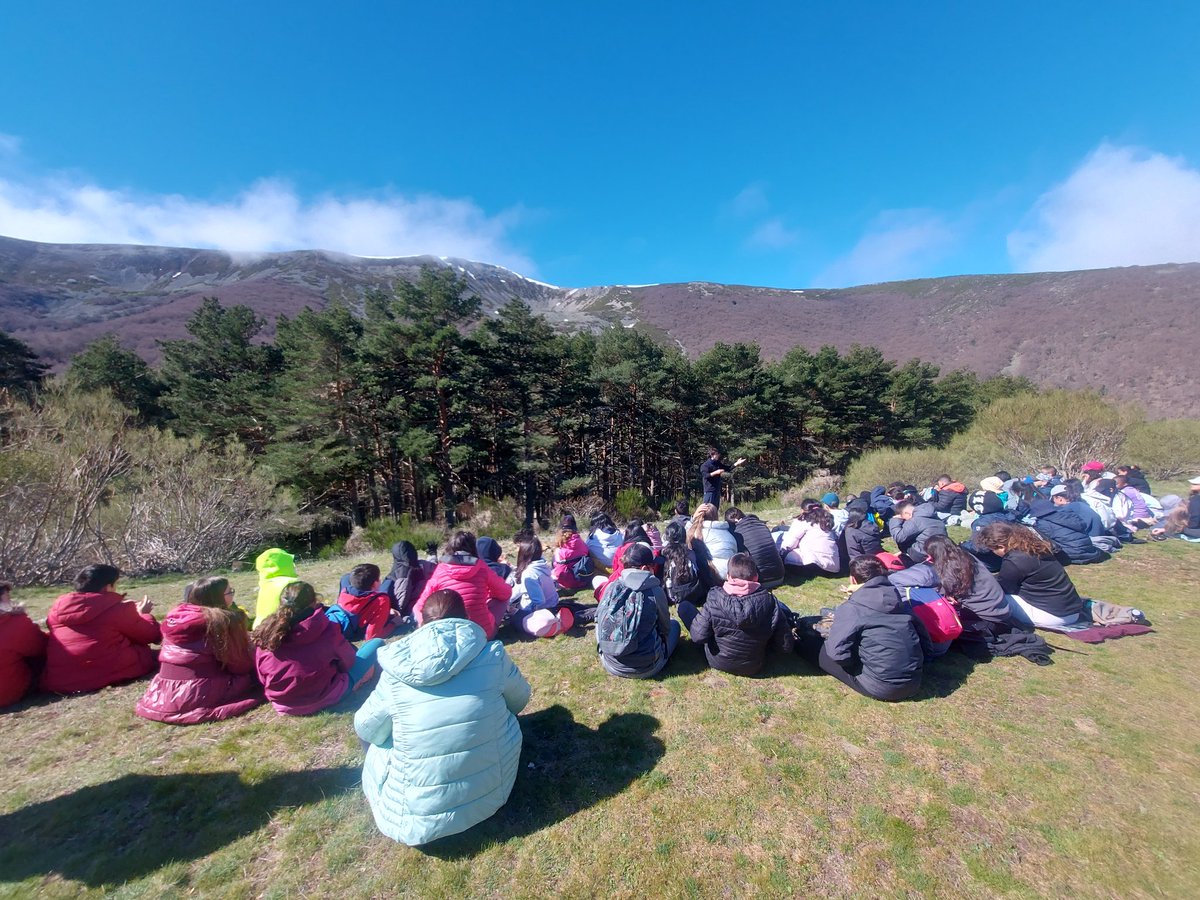 Azucena Virto Ruiz (@avirto13) on Twitter photo Ruta entre leyenda y energía por la #SierraDemanda #Mencilla
La naturaleza nos descubre sus misterios gracias a Raúl e Iván
<a href="/ceip_fcovitoria/">C Francisco_Vitoria</a> <a href="/mariamadre1/">MariaMadrePolitecnos</a> <a href="/piEFcitosCaMiNo/">CaMiNoDepiEFcitos</a> <a href="/future_spain/">Profes por el futuro🌱</a> Ruta entre leyenda y energía por la #SierraDemanda #Mencilla
La naturaleza nos descubre sus misterios gracias a Raúl e Iván
<a href="/ceip_fcovitoria/">C Francisco_Vitoria</a> <a href="/mariamadre1/">MariaMadrePolitecnos</a> <a href="/piEFcitosCaMiNo/">CaMiNoDepiEFcitos</a> <a href="/future_spain/">Profes por el futuro🌱</a>