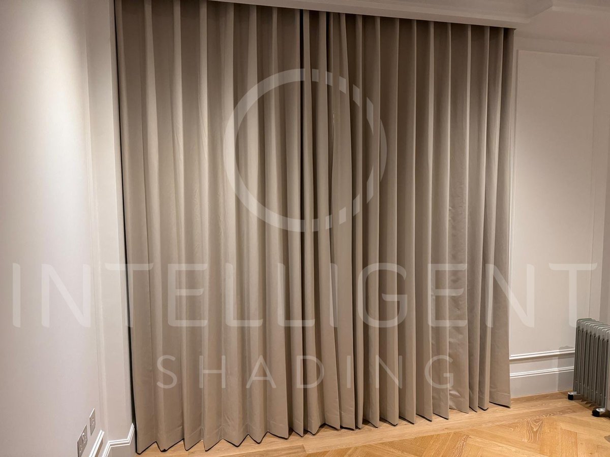 smart_blinds4U's tweet image. Let us help upgrade your interiors! 😍

We completed this stunning living space with bespoke Curtains and Voiles.

#IntelligentShading #blinds #curtains #homedecor #interiordesign #homeimprovements #homeinspiration #windowfurnishings  #motorisedblinds #rollerblinds