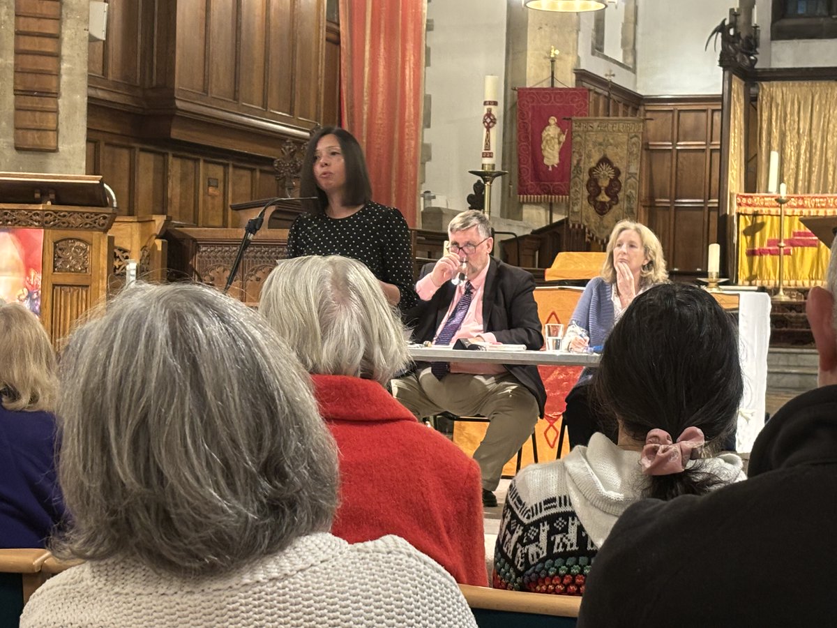 Thanks to @SouthfieldsGrid for organising last nights hustings. Many interesting points made by candidates. Obviously we have a favourite @pippamaslin who eloquently addressed issues from the terrible #AELTC proposals, to seriously sensible proposals for #HammersmithBridge