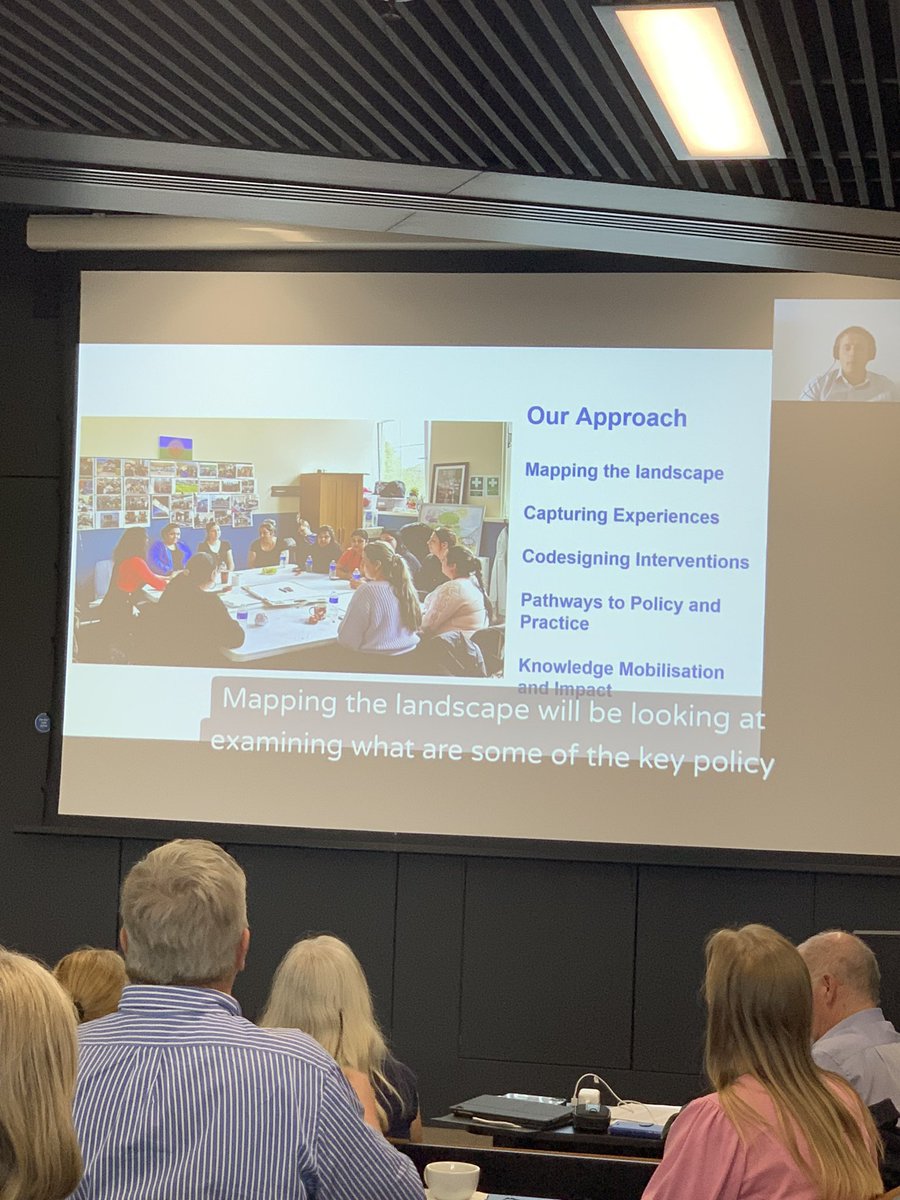 PlaceAge's tweet image. Ryan presented the RomaPlaceAge Project at the “Mobilising Communities” even at the UCL