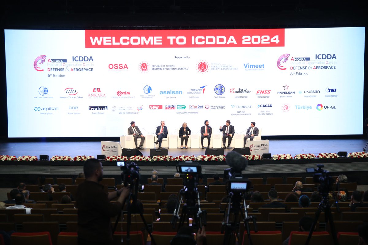 ostimosb's tweet photo. ICDDA’24 etkinliğinin ilk konferansı Uluslararası Havacılık ve Uzay Sektöründe KOBİ’lerin Yeri başlığında TUSAŞ Tedarik ve Sanayileşme Başkanı Serdar Özpolat’ın moderatörlüğünde düzenlendi. @ostimsavunma @TUSAS_TR @Airbus @BoeingAirplanes @turksat @TurkishAirlines #ostim #icdda https://t.co/X5dRuD7oLs