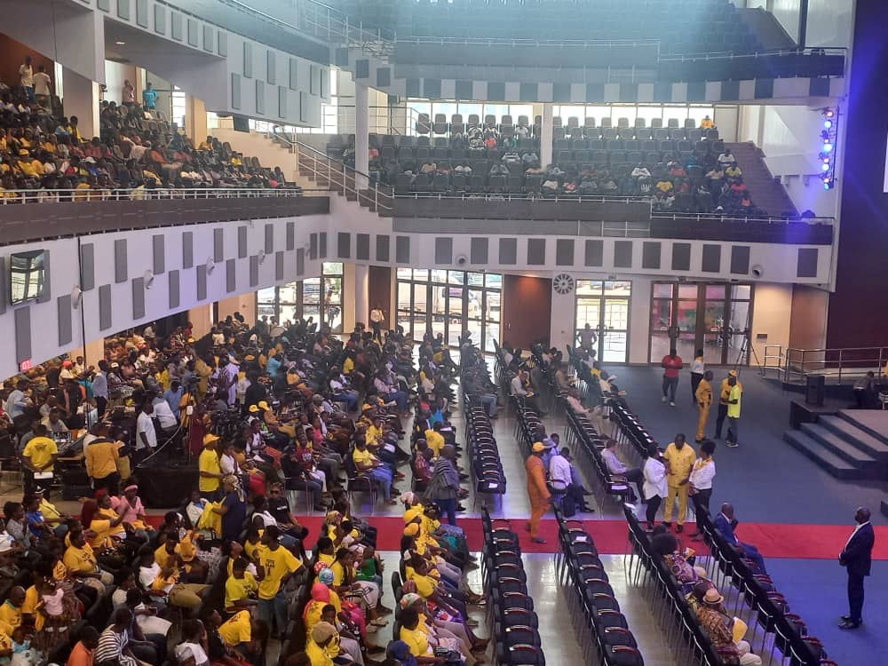 otabil__'s tweet photo. #TheBigAnnoucement https://t.co/ZNCJLogXyg