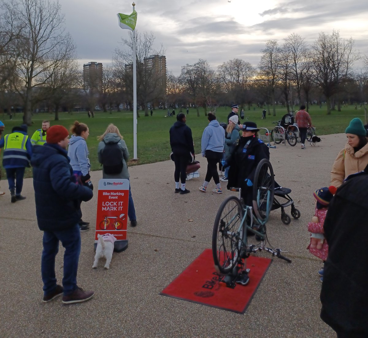 TowerHamletsNow's tweet image. We are holding a fun day in Stepney Green Park, E1, on 4 May from 1pm to 4pm. The free community event will include arts and crafts, self defence demonstrations, the council's community safety officers and other partners, police, bike marking, smoothie bike, and much more.