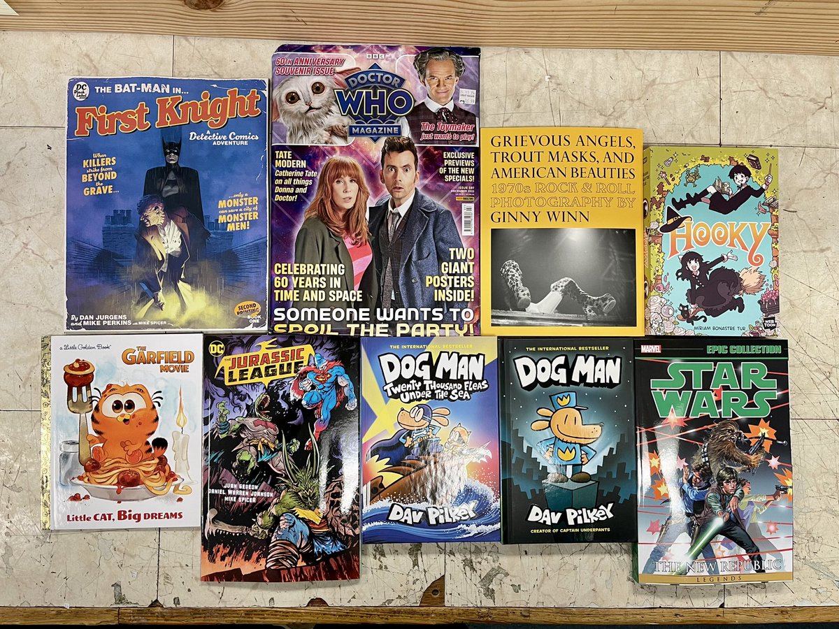 There are a bunch more books hitting the wall today. Take a look. #manga @yenpress @VIZMedia @ComicsTitan @gomanga @MagneticPress @Marvel @DCOfficial @GraphixBooks @webtoonofficial @bbcdoctorwho @fantagraphics