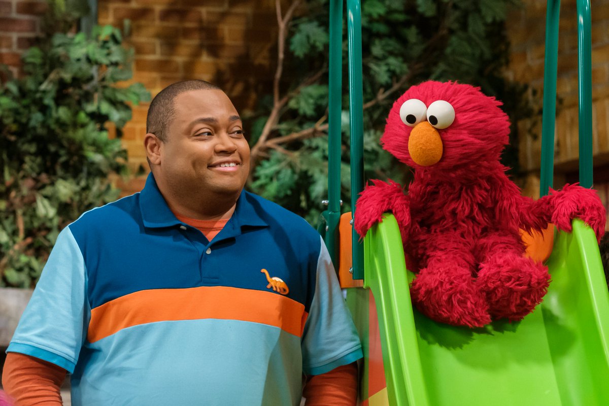 elmo tweet picture