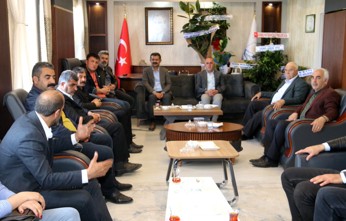 TMMOB Van İl Koordinasyonu Kurulu Temsilcileri, eşbaşkanlarımıza hayırlı olsun ziyaretinde bulunarak, yeni görevlerinde başarılar dilediler.