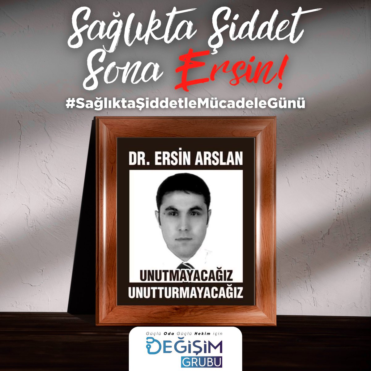 17 Nisan 2012'de hasta yakını tarafından öldürülen meslektaşımız Dr. Ersin Arslan'ı unutmadık unutturmayacağız!

Hekime yönelik şiddete son vermek için gelin birlik olalım. 

Artık yeter! #SağlıktaŞiddetSonaErsin 
#SağlıktaŞiddetleMücadeleGünü