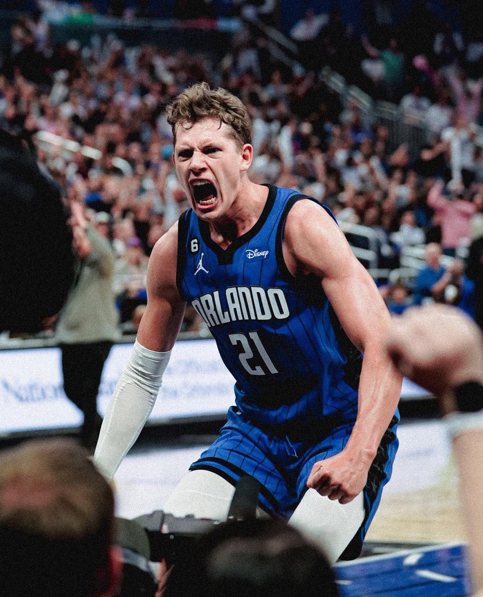 In honor of the Orlando Magic making the playoffs, here is Moritz Wagner dunking on every NBA team.

The German Hammer 🇩🇪 🔨 

A thread 🧵