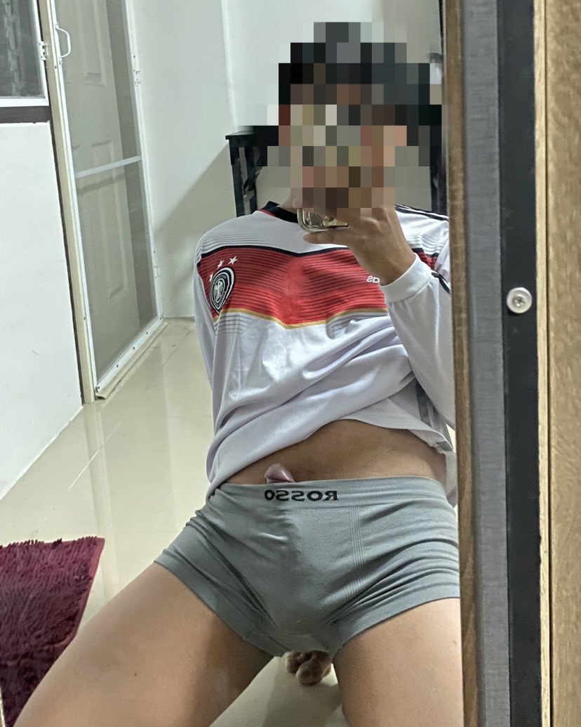 อยากเเตกคาชุดบอล เง่น 💦
#เงี่ยนควย #ควย #ชุดบอล