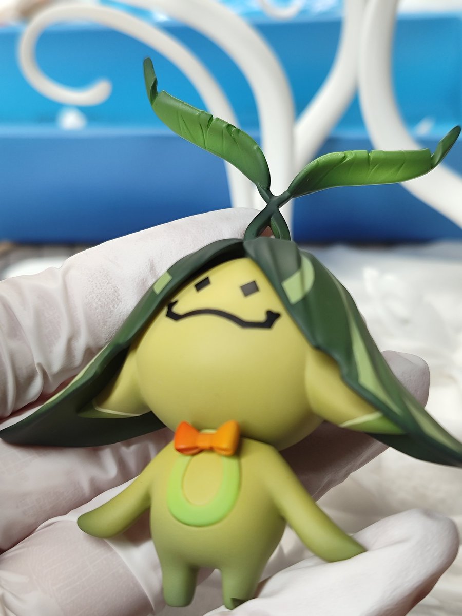 千里ちり tweet media