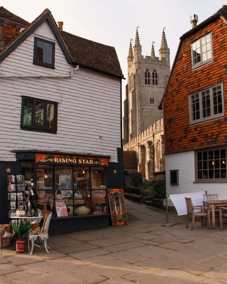 A quaint town that is known as the 'Jewel of the Weald' is today's #MidweekMystery, where might this be? Photo credit: ourwealdenlife (on Instagram)