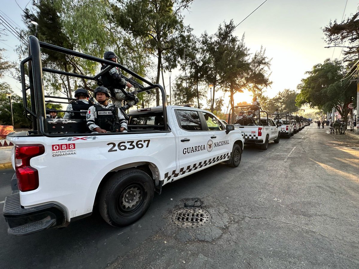 ⚠️A T E N C I Ó N ⚠️ Por despliegue de elementos oficiales, permanecerá cerrada hasta las 9:00 horas ⏰ Av. Villa de Ayala a la altura de Av. León de Los Aldama. ¡Toma tus precauciones!