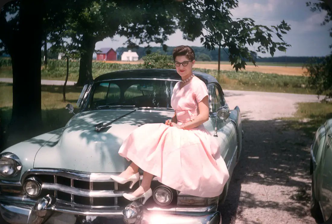 America: we once had class, style, and we drove beautiful cars. Let's go back!  #1950s