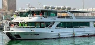 baye_fo's tweet photo. Le nouveau bateau «Boubacar Joseph Ndiaye”, acquis le 25 janvier 2024, est une vieille chaloupe repeinte et présentée comme neuve. https://t.co/chRYufoepm