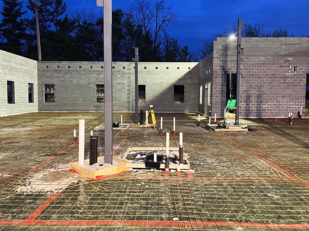 CWXcontracting's tweet photo. Early morning start for some of our concrete place finish team pouring a new fire station building. #concrete #commercialconstruction #commercialconcrete https://t.co/GT8JRTNUMl