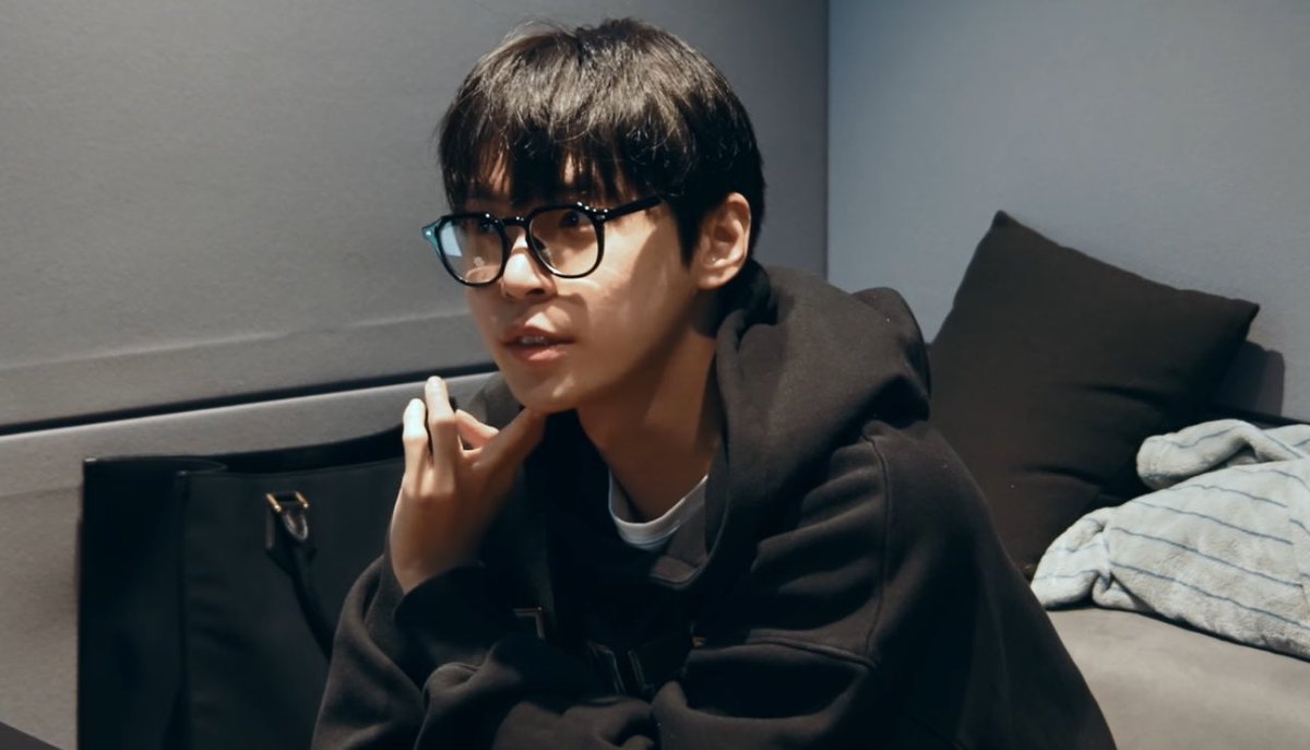 👓