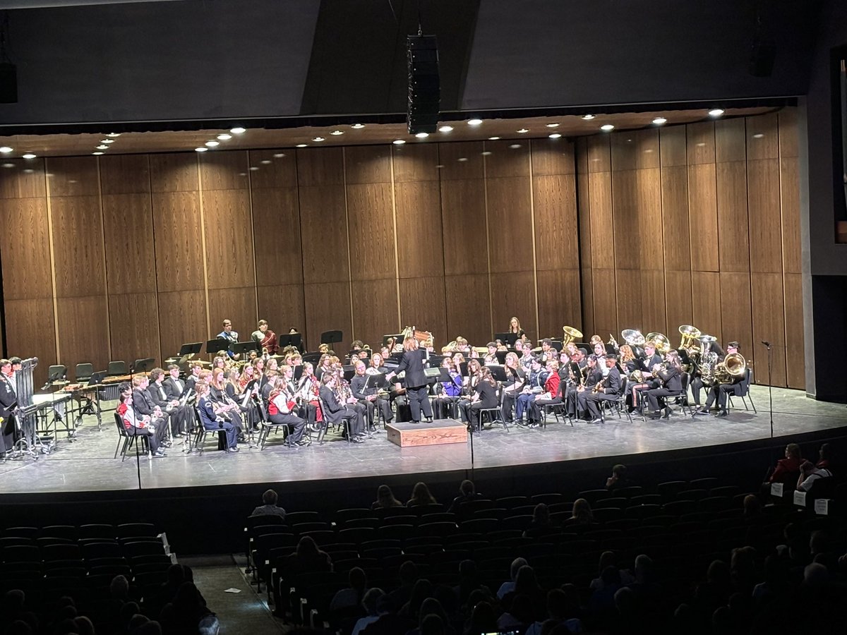 CONGRATS to Anna Jane Burcham on being invited to the University of North Alabama’s Invitational Honor Band. She made the top band & was 3rd chair out of 10.

#BuiltbyTC #onepercent