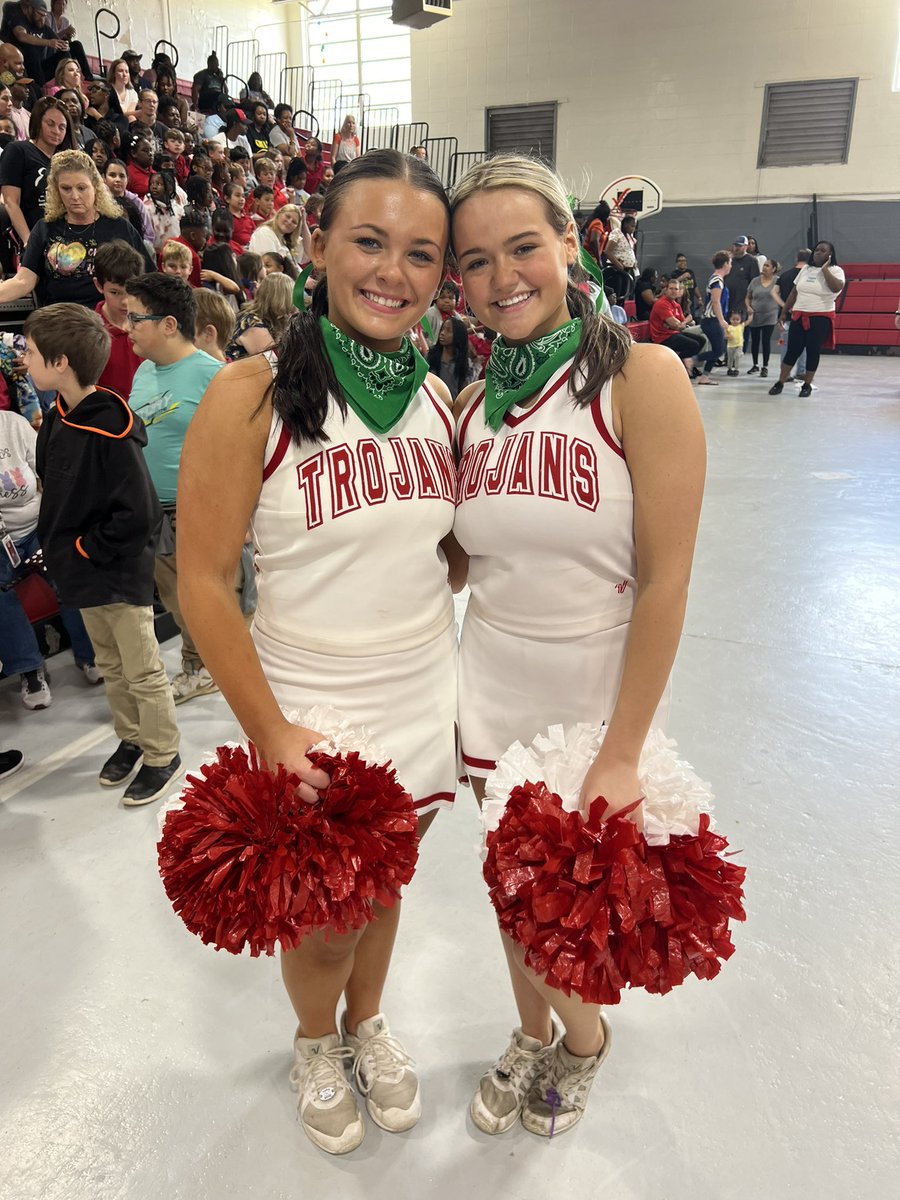 ne_trojans's tweet photo. Meet our 2024/2025 NEHS Captain @brytenbsimpson  and Co-Captain @kenzleigh_d !❤️🤍 Congratulations ladies! https://t.co/R82Y2IkzDL