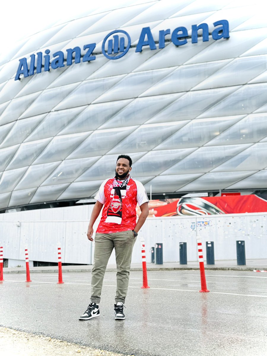 I have come at the Fußball Arena München to do inspection to ensure everything is okay before the action, Bayern Munich vs. Arsenal live at Allianz Arena. I have seen Bayern players and fans have tensed. I talked to Mikel Arteta and Arsenal players. They have assured me a win.