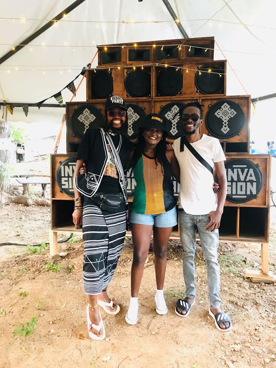 LibossoVincent's tweet photo. #WhaGwaanDiani ๐ท๐ท
Sometimes I look to this world with a smile. Looking back, Godโs been great!!!
>
#diani #dianibeach #InvasionSound #Tribearth #SoundSystem #dancehall #CathyMatete #Lavosti #TheNomadicRasta
Jah Jah blessings fill our cup up up up!!
แ แแฐแแแแ https://t.co/I15J0sgJQB