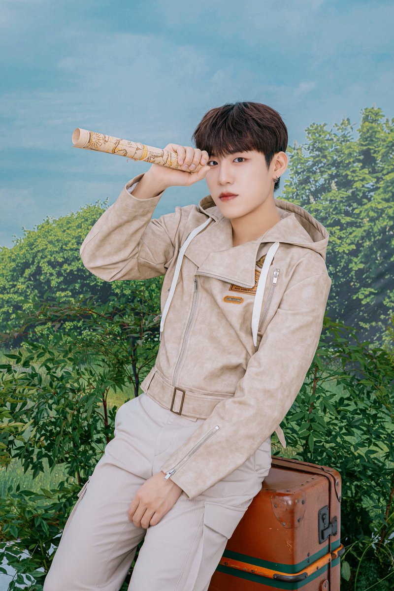 AB6IX tweet media