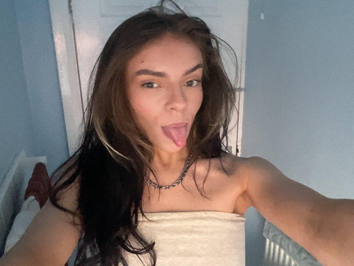WydRubes's tweet photo. Am I cute 😋? https://t.co/X2Squ8DlpH