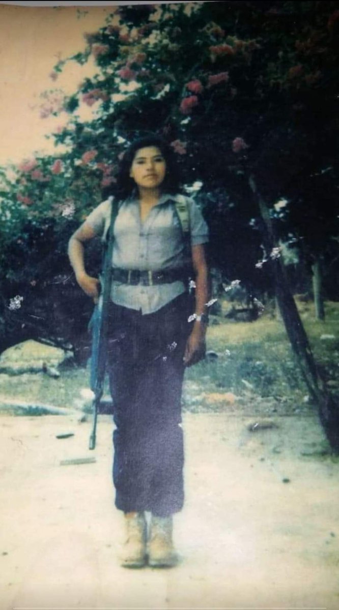 #MujeresEnLucha

#ElSalvadorEnGuerra 1972-1992

📷