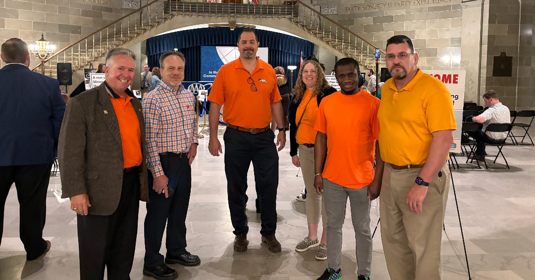 FHWA's Missouri Division is wearing orange today in support of #WorkZone safety. #Orange4Safety #OrangeForSafety #NWZAW #NWZAW2024 #SafeWorkZonesForAll #SafeWorkZones