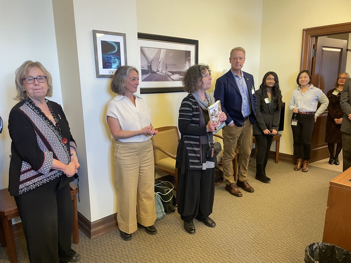 Ensuring that kids don’t go to school hungry shouldn't be a partisan issue. That's why I was happy to host advocates and MPs from different parties to celebrate the inclusion of a National School Food Program in #Budget2024