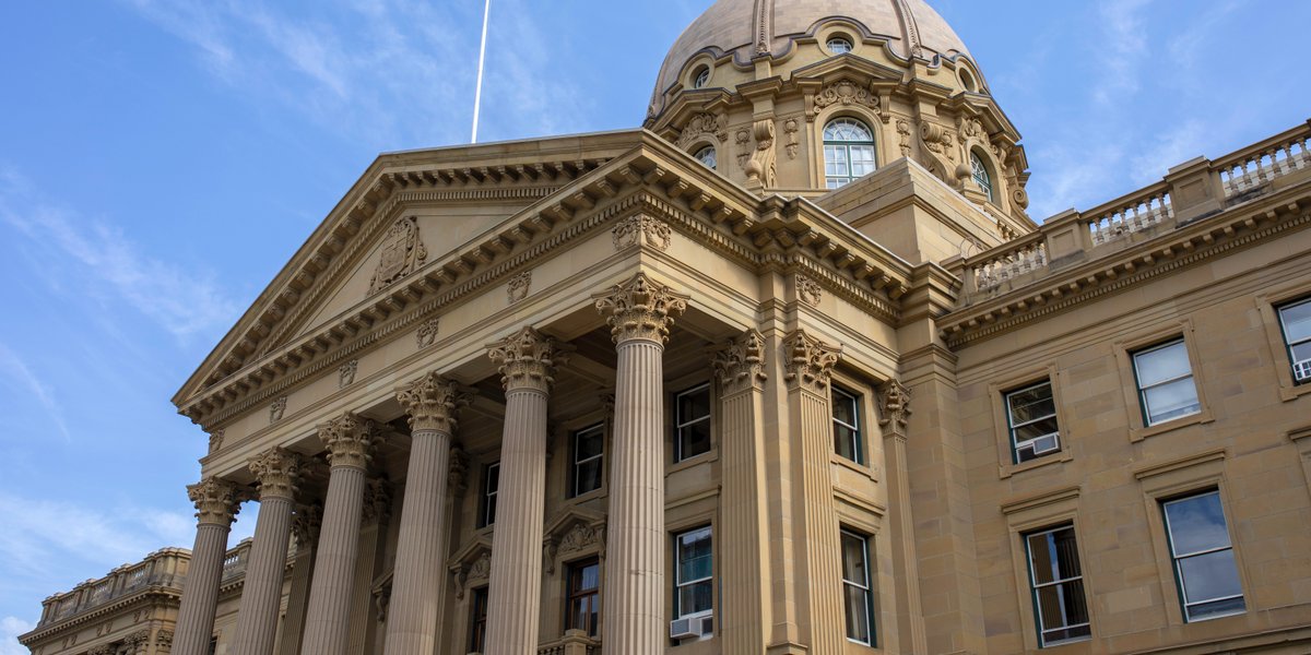 The Alberta government has tabled a new bill in the legislature that would stop the province’s #municipal authorities from making deals with Ottawa. @RicMcIver @ABDanielleSmith #ABMunis #ABGov @Ibrahimdaair #LocalGov

municipalworld.com/feature-story/…