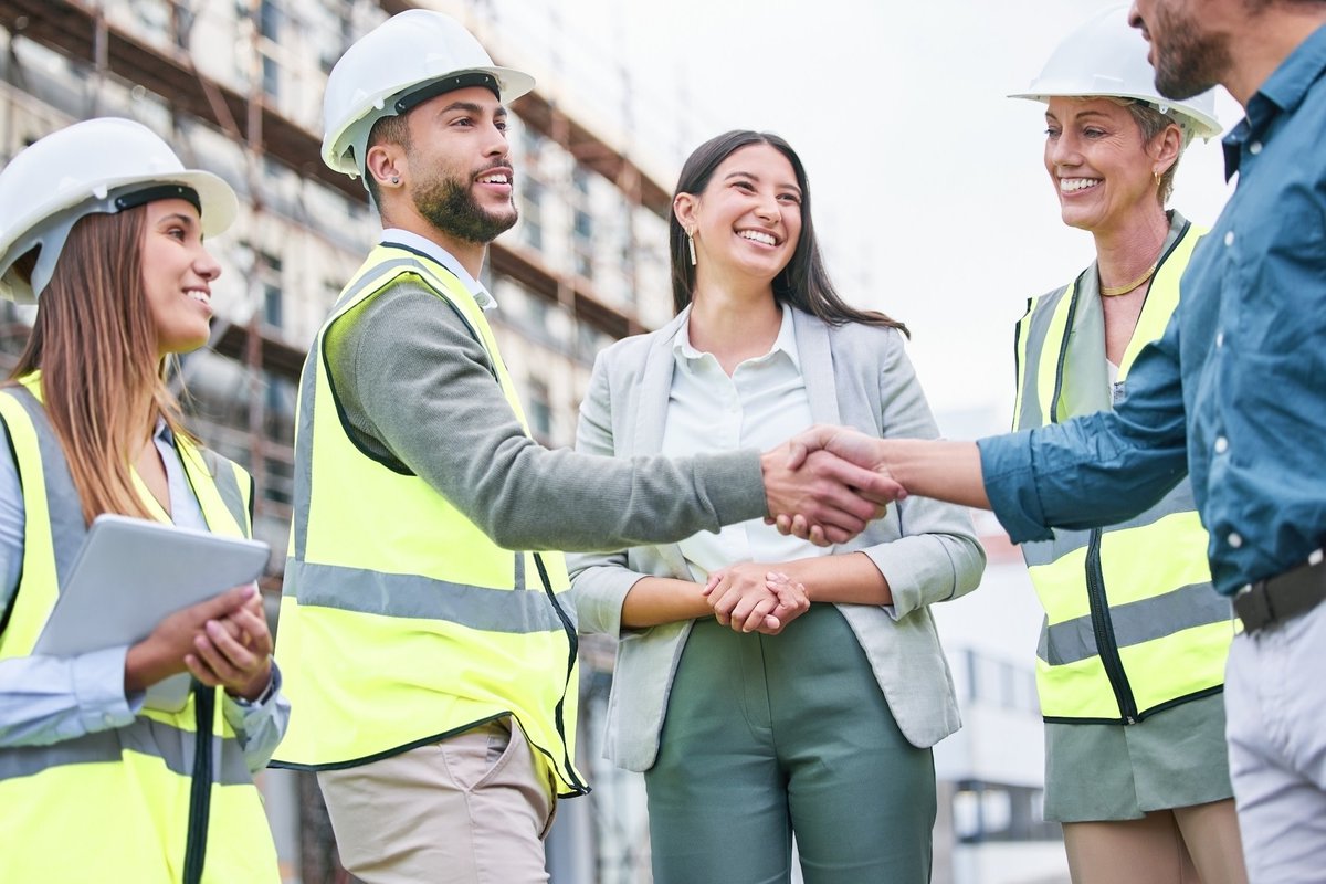 🏗️ Want to attract top talent to your construction team? strathire.com/innovations-in… #ConstructionRecruitment #EmployeeBenefits #BuildingSuccess