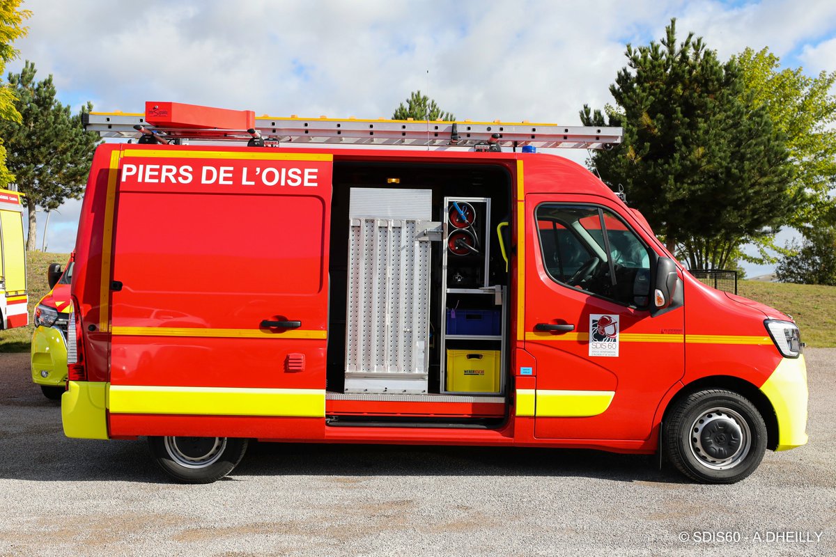 SDIS60's tweet image. #Matériel // Livraison de 2 "Véhicules Tout Usage Protection et Abordage" au  SDIS 60. Des engins adaptés pour répondre à  plusieurs missions. Ils complètent la flotte de 7 véhicules  précédemment affectés et sont attribués aux centres de secours de  Béthisy-St-Pierre et Mareuil.