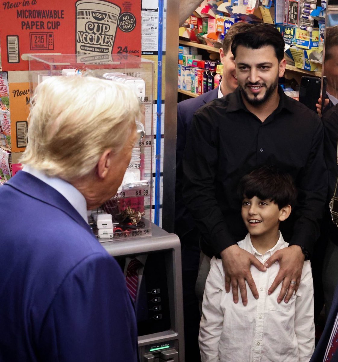 This little boy’s face says it all TRUMP 2024 🇺🇸