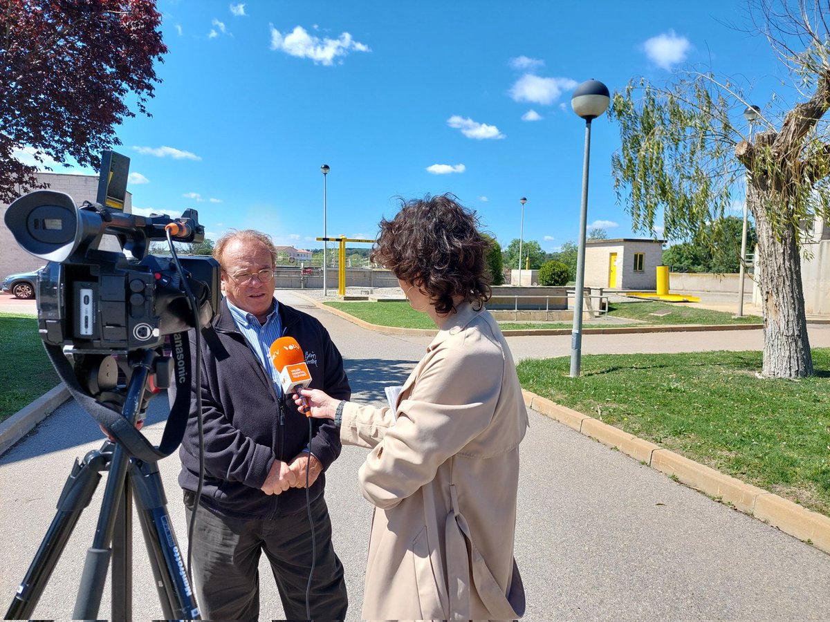 🎥 Avui el nostre gerent, Albert Solà, ha explicat a Vallès Oriental Televisió @VOrientalTv com es duu a terme el sanejament de les aigües residuals a l' EDAR la Garriga. I com s'obté l'aigua regenerada de l'aigua depurada. Gràcies a VOTV pel seu interès!