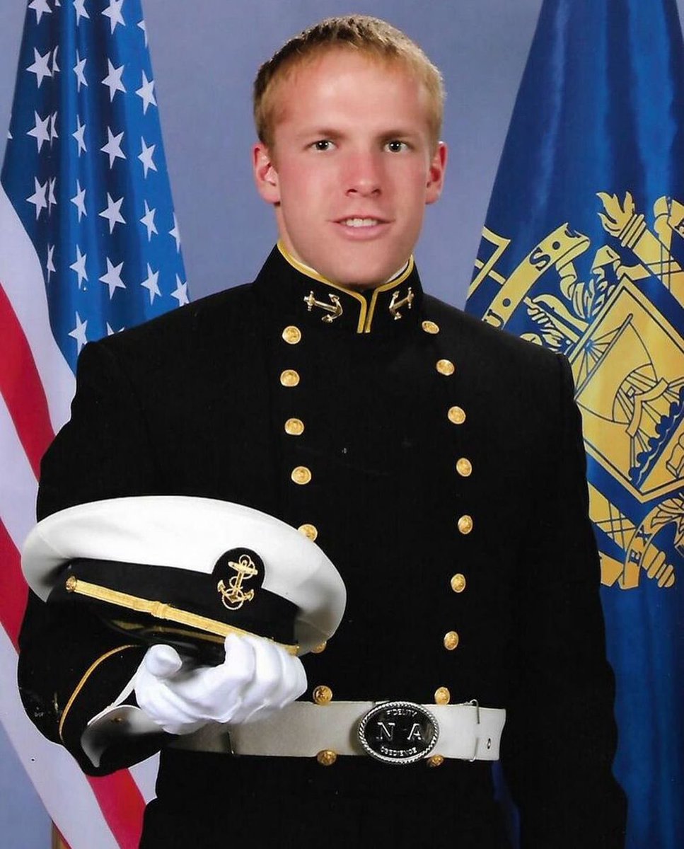 op_hawkeye's tweet photo. 4.17.2022 ~ LTJG Aaron Fowler πΊπΈ
#OpHawkeyeRemembers #AaronFowler #USNA #EODMUONE #EODWarrior
#supportourSOFcommunity #Operation_Hawkeye
π https://t.co/SfwBOzgQkN
π https://t.co/uRnsvgSEkE
π° https://t.co/zg233XB3ww
π° https://t.co/sPoPstgsP3
π https://t.co/ygrPIuZRzb https://t.co/0NYEhjgvBe