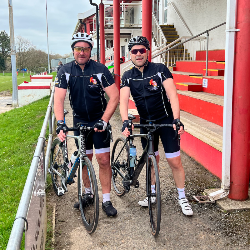RFU's tweet photo. Most of the @OfficialONRFC team and supporters travelled down for their match against St Austell by the usual means...

However, ex players Adam Civil and Andy Johnson decided to cycle the 285 miles from the club's home ground to the South-West 🚲👏

Read more ⬇️