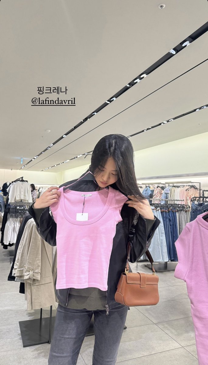 LENA_mp4's tweet photo. 240417 서경 스토리🎂 https://t.co/waMtnuU162
