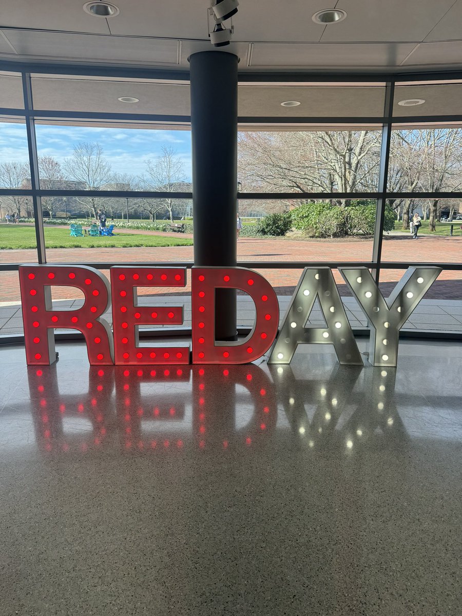 kirstenh1778's tweet photo. Research and Engagement Day #REDay 2024 @BryantUniv is off to a fantastic and inspiring start with a keynote address from @gitanjaliarao - 18 year old @MIT student, inventor, scientist, author and speaker. Best advice? “Your biggest enemy is your own self-doubt.” 🙌👏 https://t.co/xEAXMnfJIm
