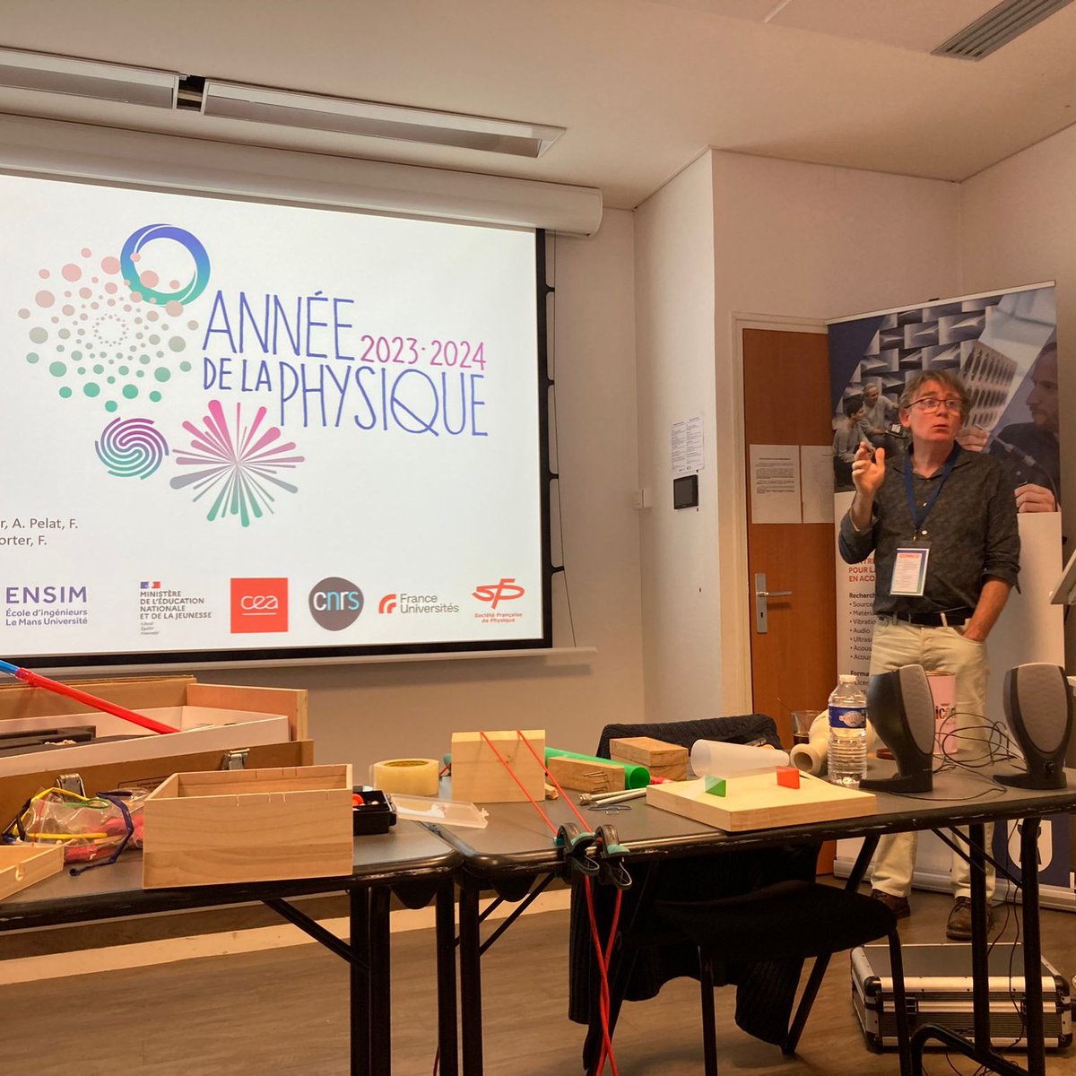 CNRS Bretagne et Pays de la Loire (@cnrs_dr17) on Twitter photo #AnnéePhysique 🎆| L'après-midi, les enseignants rejoignent les équipes du <a href="/LAUM_UMR_6613/">Laboratoire d'Acoustique de l'Université du Mans</a> pour 3 ateliers :
🔸 Découvertes expérimentales
🔸 Présentation de la mallette pédagogique MERITE sur la lutherie sauvage
🔸 Visites des salles expérimentales #AnnéePhysique 🎆| L'après-midi, les enseignants rejoignent les équipes du <a href="/LAUM_UMR_6613/">Laboratoire d'Acoustique de l'Université du Mans</a> pour 3 ateliers :
🔸 Découvertes expérimentales
🔸 Présentation de la mallette pédagogique MERITE sur la lutherie sauvage
🔸 Visites des salles expérimentales