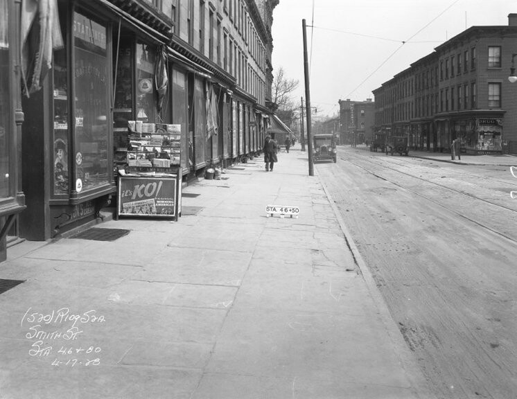#TodayinHistory: Taken #OnThisDay in 1928, this #NYTMCollection photo depicts Smith Street between Carroll Street and 1st Place. It was taken as survey photograph prior to the construction of the IND 8th Avenue line.