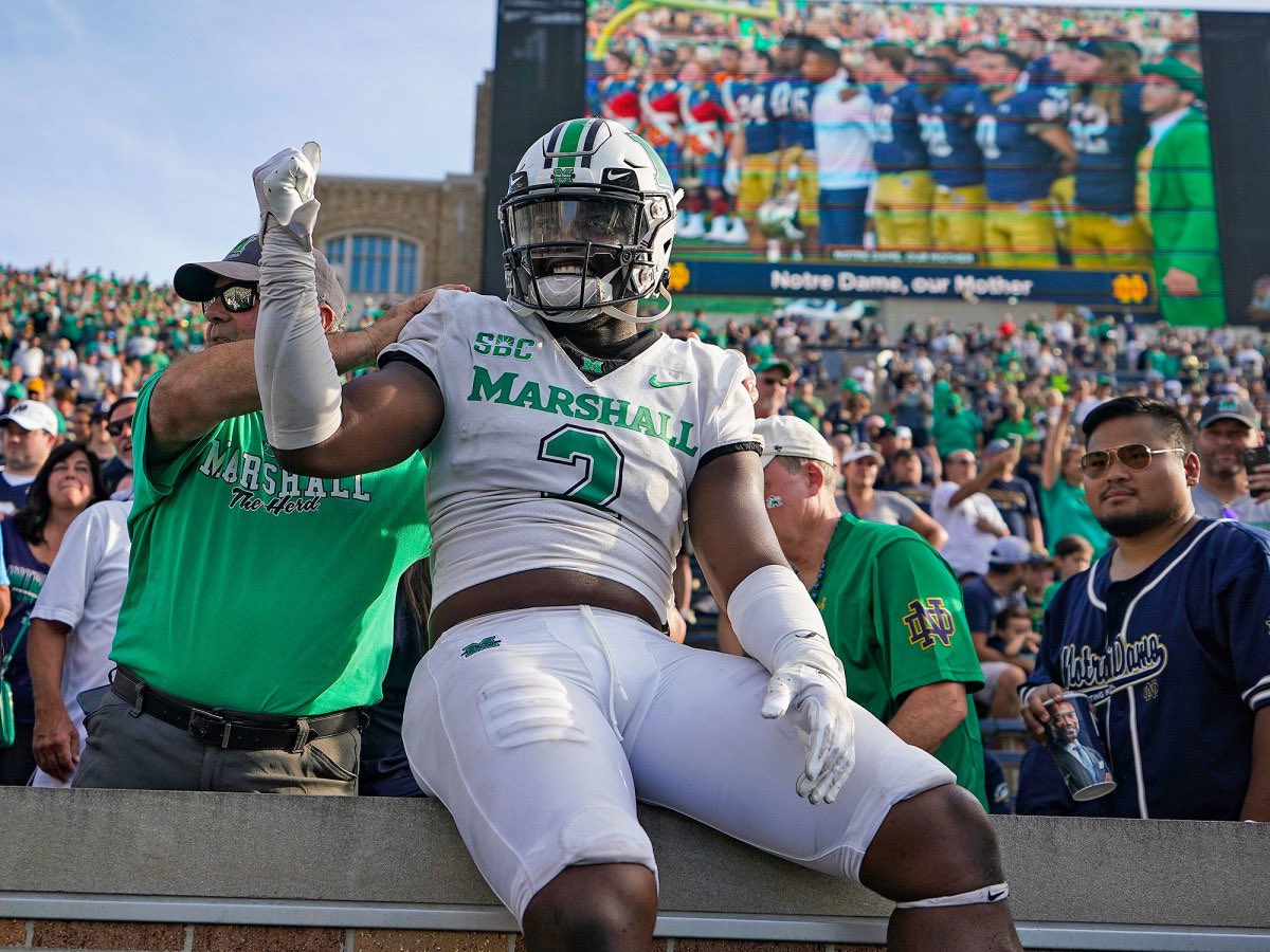 Blessed to receive the opportunity to play at @HerdFB 💚 #AGTG #LLTOORAWW
