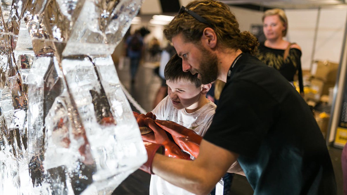 UNDER 12S GO FREE: @Makers_Central returns to @thenec from 18-19 May. The event captivates the imaginations of visitors young and old with interactive sessions from woodworking to metalworking, electronics to leathercraft across the two days. More: tinyurl.com/ydzdxwtv