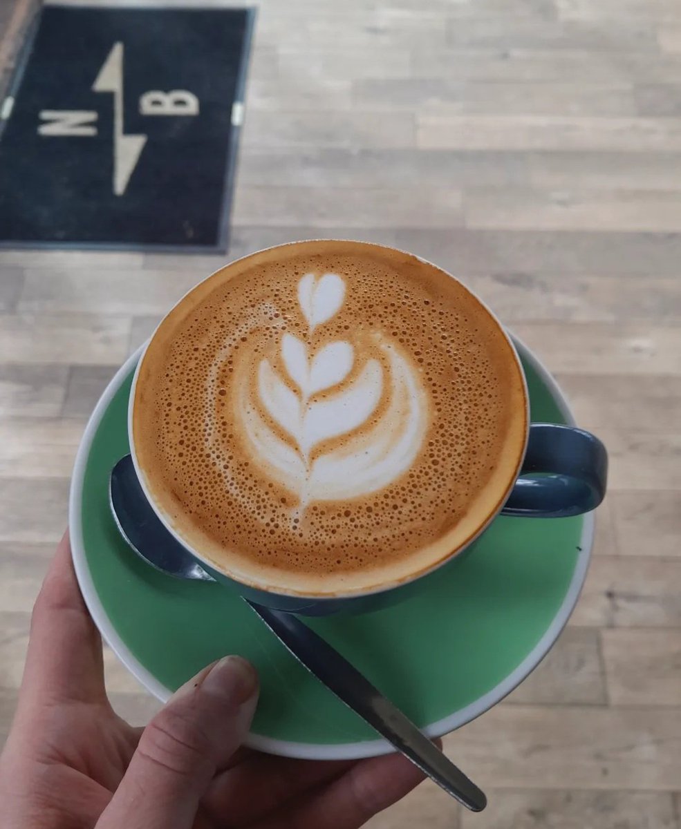 When is the weather going to make up its mind?😞
Come shelter from the showers and enjoy a delicious @darkwoodscoffee coffee! 
We also have a variety of teas and hot chocolate😋
#northbar #coffee